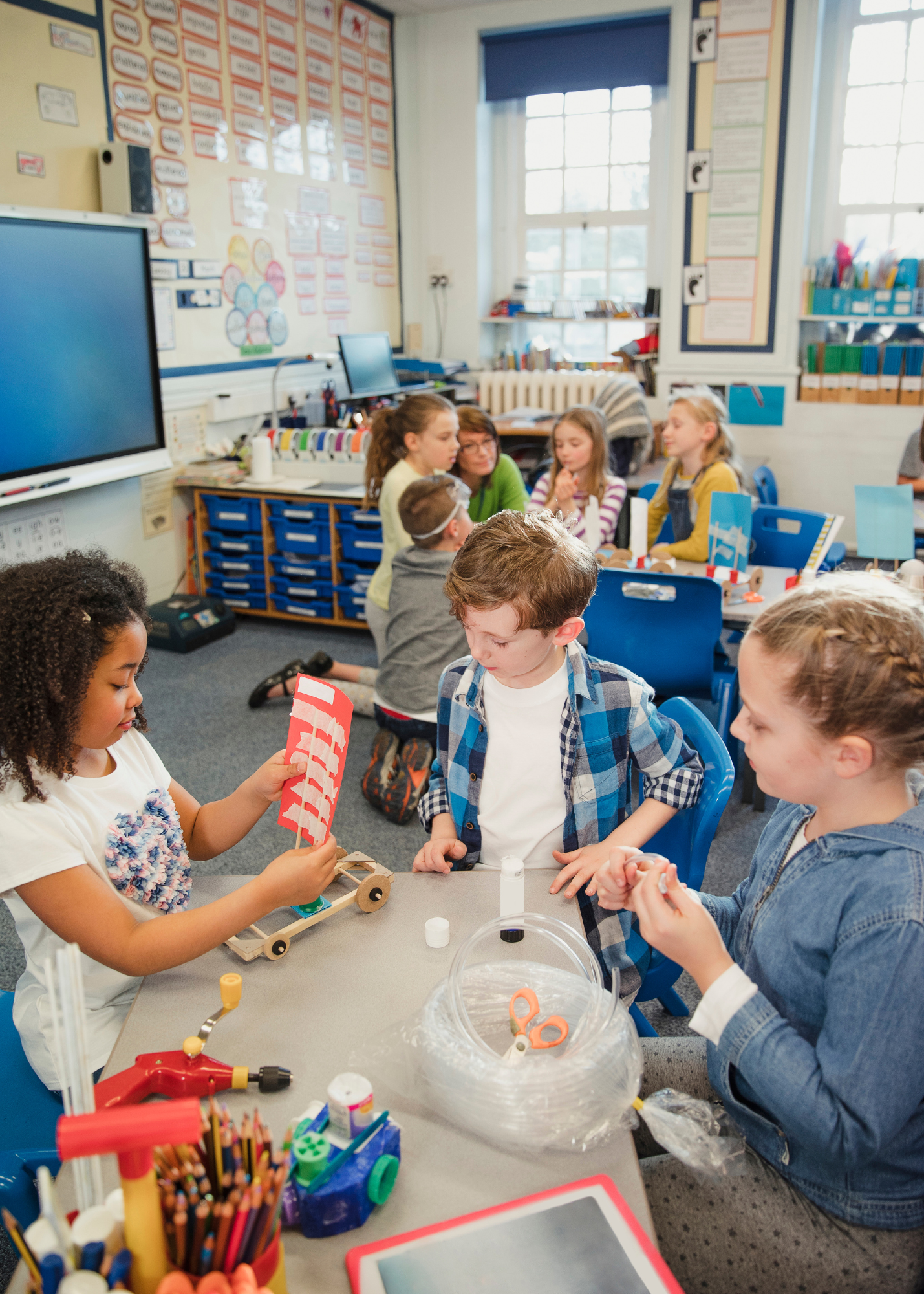 classroom_students image Online School